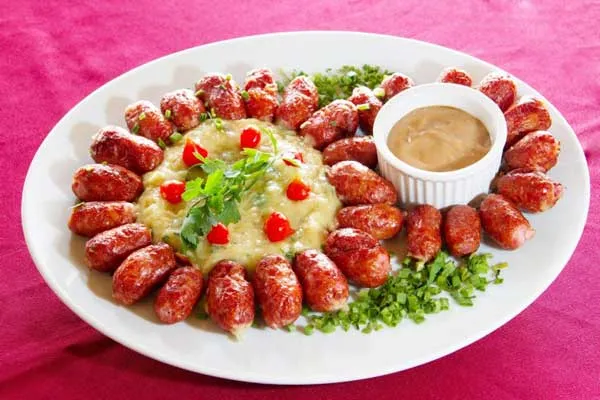 Festival Comida di Buteco Goiânia 2013 - Choppana Grill - Linguiça Tonta na Cama de Mandioca