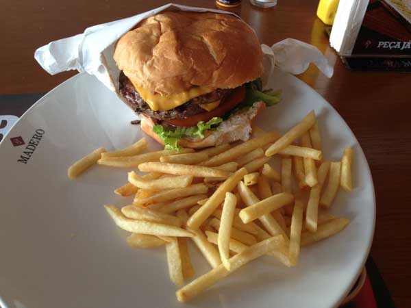 Madero Burger e Grill - Cheeseburger New York Bacon Double