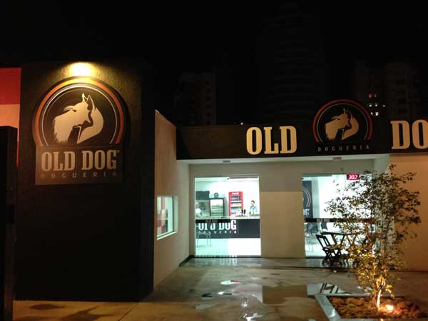 Old Dog Dogueria - Lugar